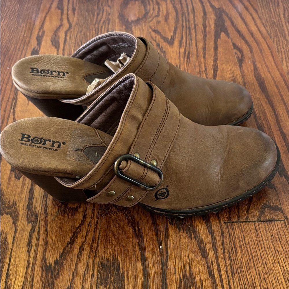 Born Scarlet II Distressed Brown Leather Wedge Mules, Size 8/39 - Picture 4 of 13
